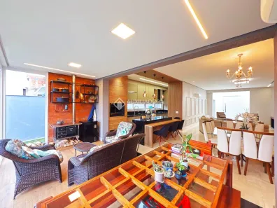 Casa de Condomínio com 3 Quartos à venda, 230m² no Vila Nova, Porto Alegre
