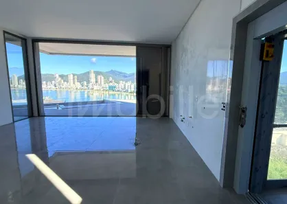 Casa com 5 Quartos à venda, 872m² no Canto da Praia, Itapema
