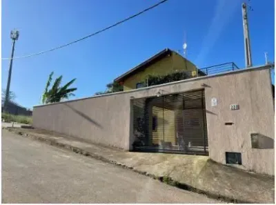 Casa com 3 Quartos à venda, 800m² no Jardim Continental II, Taubaté
