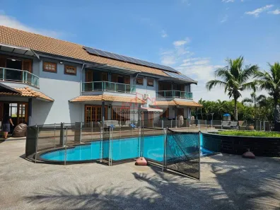 Fazenda/Sítio com 6 Quartos à venda, 700m² no , São Pedro