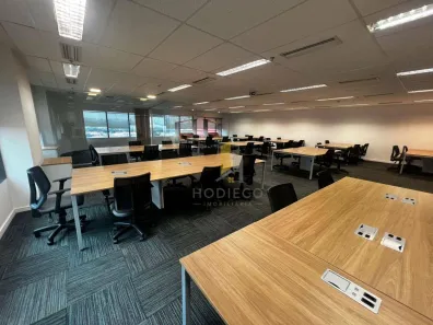 Sala Comercial para venda ou aluguel, 368m² no Cidade Monções, São Paulo