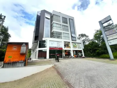 Sala Comercial para alugar, 86m² no Bela Vista, Gaspar