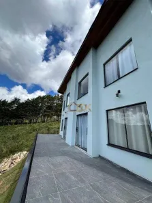 Sobrado com 2 Quartos à venda, 140m² no Recanto Araucária, Campos do Jordão