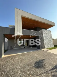Casa de Condomínio com 3 Quartos à venda, 400m² no Loteamento Caribe, Palmas