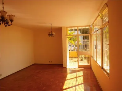 Casa com 3 Quartos à venda, 180m² no Anhangabaú, Jundiaí