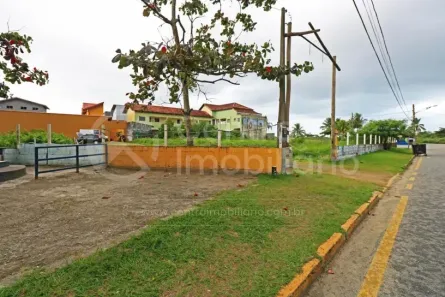 Lote/Terreno à venda, 300m² no Centro, Peruíbe