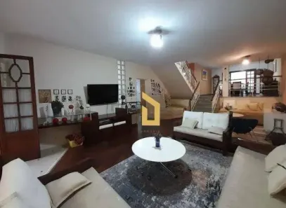 Sobrado com 5 Quartos à venda, 360m² no Vila Albertina, São Paulo
