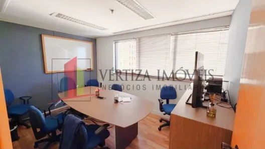 Sala Comercial para alugar, 130m² no Vila Olímpia, São Paulo