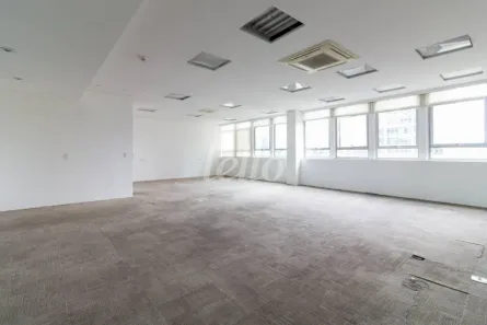 Sala Comercial para alugar, 205m² no Jardim Paulistano, São Paulo