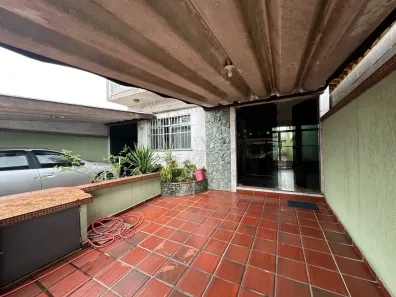 Casa com 3 Quartos à venda, 142m² no Jardim Paraíso, São Vicente