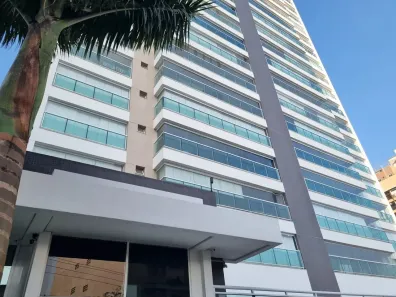 Apartamento com 3 Quartos para alugar, 182m² no Santa Teresinha, São Paulo