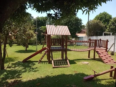 Fazenda/Sítio com 5 Quartos à venda, 270m² no Chácara Campestre, Taubaté
