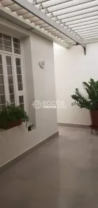 Casa com 3 Quartos à venda, 250m² no Osvaldo Rezende, Uberlândia