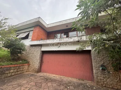 Casa com 3 Quartos para alugar, 340m² no Vila Ipiranga, Porto Alegre