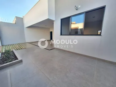 Casa com 3 Quartos para alugar, 140m² no Nova Uberlândia, Uberlândia