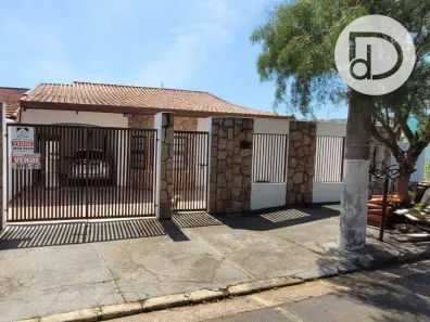 Casa com 3 Quartos à venda, 178m² no Parque das Colinas, Valinhos