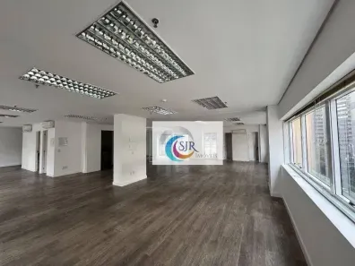 Sala Comercial para alugar, 200m² no Vila Olímpia, São Paulo