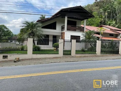 Casa com 4 Quartos à venda, 340m² no Velha, Blumenau