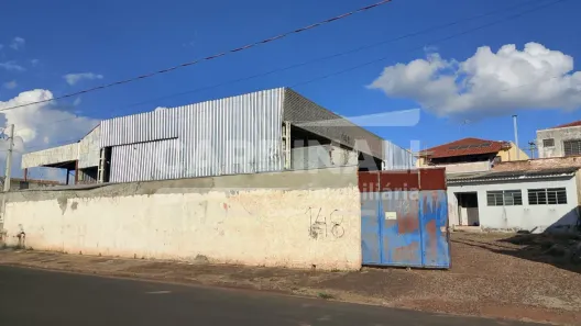 Galpão/Depósito/Armazém à venda, 443m² no Jardim Morada do Sol (Vila Xavier), Araraquara