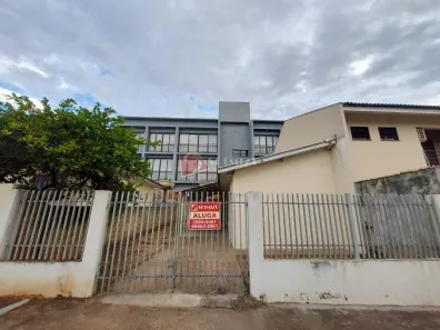 Casa com 2 Quartos para alugar, 40m² no Vila Santo Antônio, Maringá