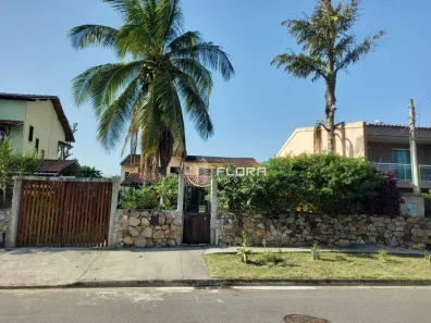 Casa de Condomínio com 4 Quartos à venda, 217m² no Itaipu, Niterói