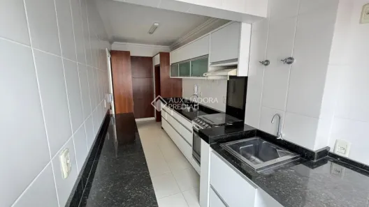 Apartamento com 2 Quartos à venda, 85m² no Campinas, São José