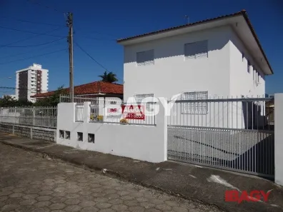 Apartamento com 2 Quartos para alugar, 52m² no Centro, Palhoça
