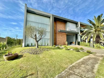 Casa de Condomínio com 4 Quartos à venda, 251m² no Navegantes, Capão da Canoa