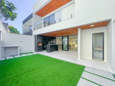 Casa de Condomínio com 4 Quartos à venda, 234m² no Maraponga, Fortaleza