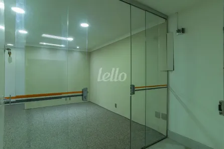 Sala Comercial para alugar, 196m² no República, São Paulo