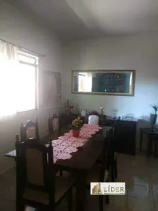 Casa com 3 Quartos à venda, 200m² no Osvaldo Rezende, Uberlândia