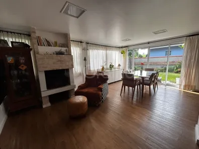 Casa com 3 Quartos à venda, 166m² no Carianos, Florianópolis