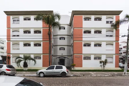Apartamento com 2 Quartos para alugar, 82m² no Centro, Pelotas