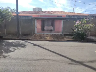 Casa com 3 Quartos à venda, 146m² no Vila Girassol, Araraquara