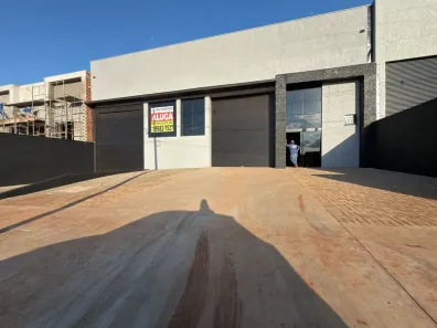 Galpão/Depósito/Armazém para alugar, 800m² no Centro, Marialva