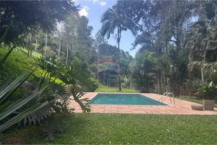 Fazenda/Sítio com 7 Quartos à venda, 280m² no Bairro do Pinhal, Jarinu