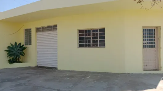 Ponto Comercial para alugar, 90m² no Centro, Botucatu
