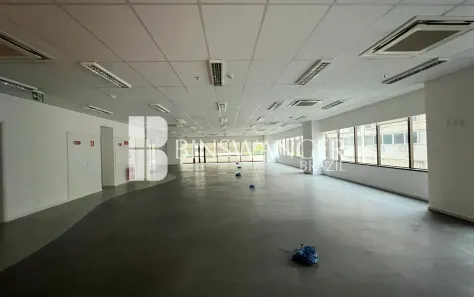 Sala Comercial para alugar, 2631m² no Vila Olímpia, São Paulo