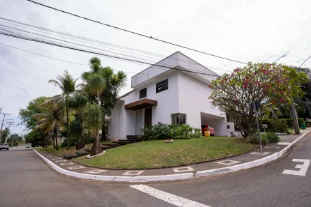 Casa de Condomínio com 4 Quartos à venda, 281m² no Jardins Madri, Goiânia
