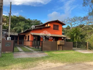 Casa com 4 Quartos à venda, 170m² no , Garopaba