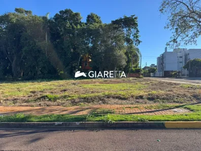 Lote/Terreno à venda, 370m² no Jardim Pancera, Toledo