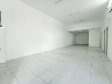 Ponto Comercial para alugar, 80m² no Floresta, Porto Alegre