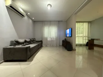 Casa com 3 Quartos à venda, 200m² no Cabral, Contagem