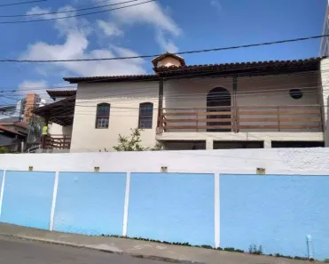 Casa com 4 Quartos à venda, 200m² no São Pedro, Juiz de Fora