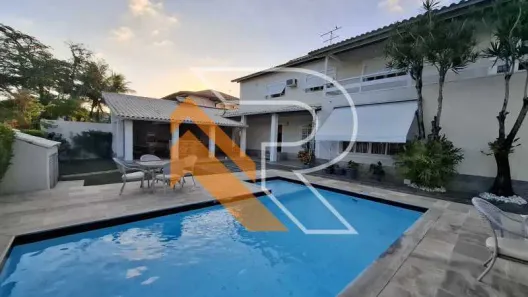 Casa de Condomínio com 6 Quartos à venda, 360m² no Itaipu, Niterói