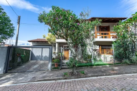 Casa com 3 Quartos à venda, 160m² no Espírito Santo, Porto Alegre