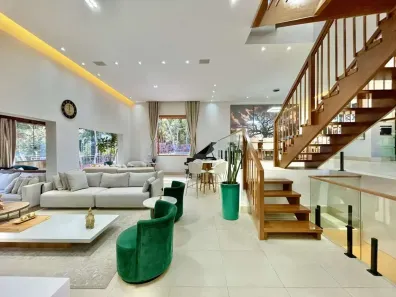 Casa de Condomínio com 4 Quartos à venda, 1400m² no Chácara dos Lagos, Carapicuíba
