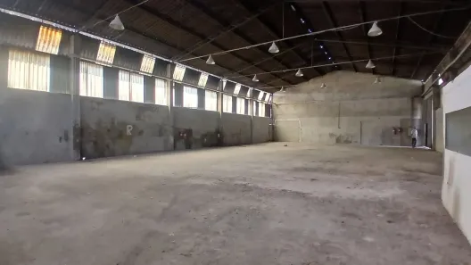 Galpão/Depósito/Armazém para alugar, 838m² no Nova Petrópolis, São Bernardo do Campo