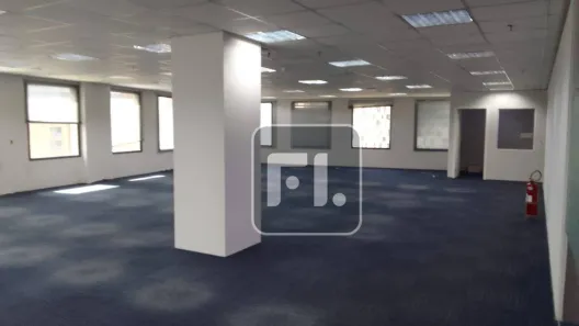 Sala Comercial para alugar, 380m² no Dezoito do Forte Empresarial/Alphaville., Barueri