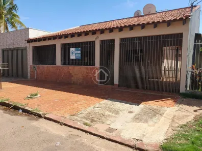 Casa com 3 Quartos à venda, 183m² no Coophavila II, Campo Grande